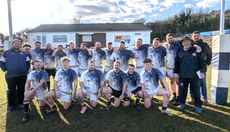 HURRICANES BLOW AWAY VENTNOR IN WATCOMBE BOTTOM DERBY CLASH