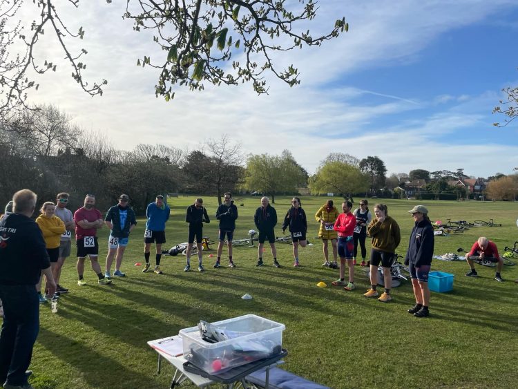 22 WIGHT TRI MEMBERS COMPLETE THE COLWELL CAULKER DUATHLON