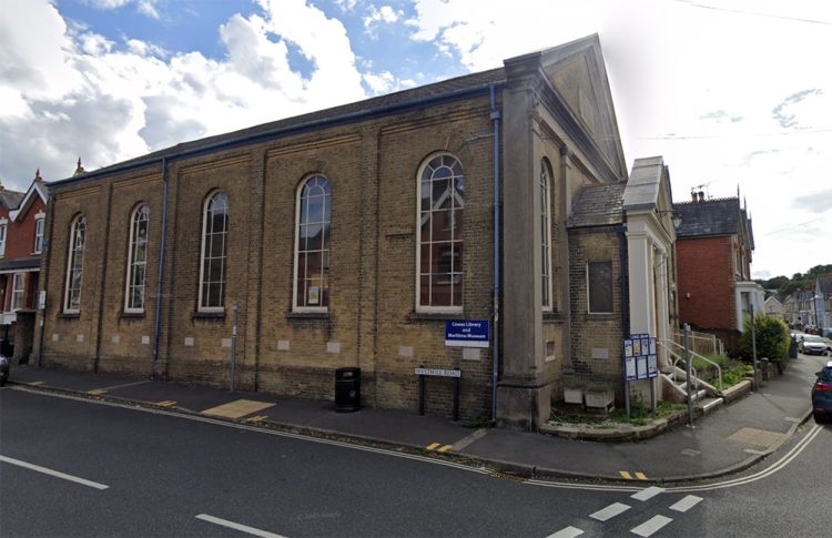 ACCESSIBILTY TO BE IMPROVED AT COWES LIBRARY LATER THIS MONTH