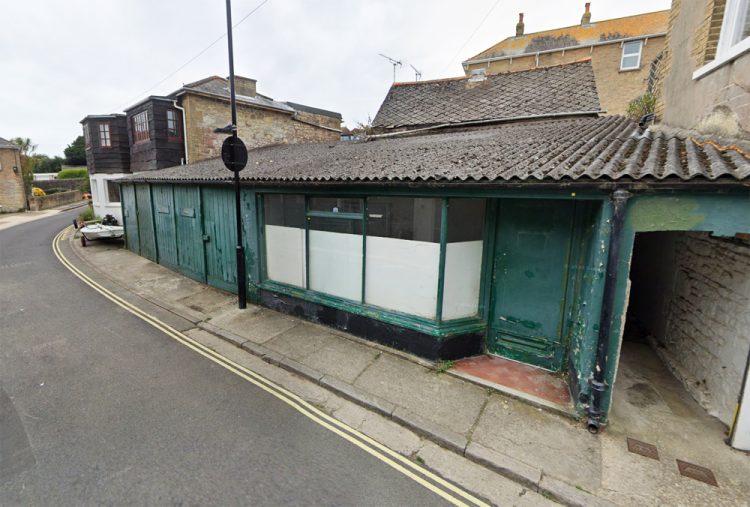 LOCAL OPPOSITION SEES ISLE OF WIGHT COUNCIL REFUSE SEAVIEW GARAGE PLANS