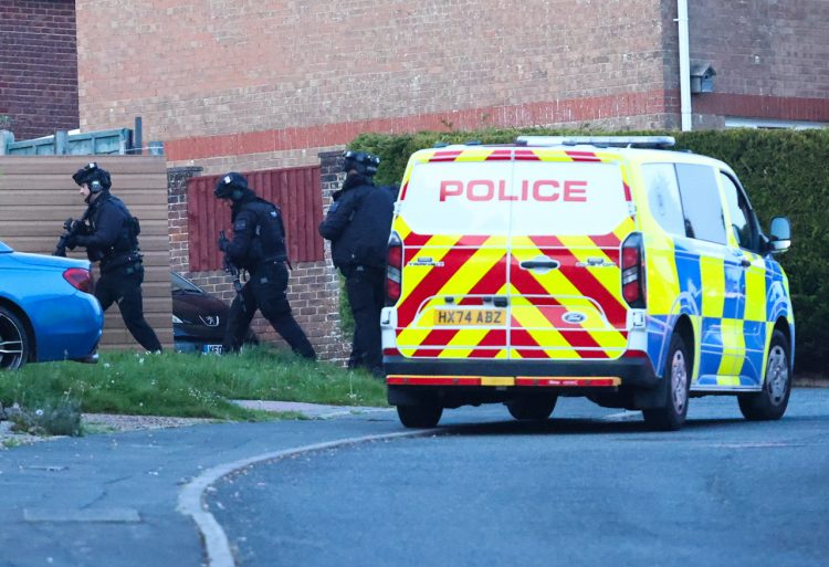 ‘MAN WITH SWORD’ SEES ARMED POLICE SWARM STREET IN RYDE