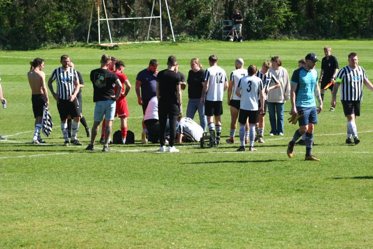 MEMORIAL CUP SEMI FINAL ABANDONED AFTER HIGH PARK PLAYER LEG BREAK
