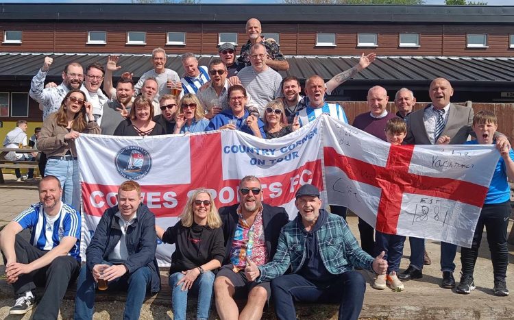 YACHTSMEN SUNK IN FINAL LEAGUE GAME BY LATE GOAL AT HAMBLE CLUB