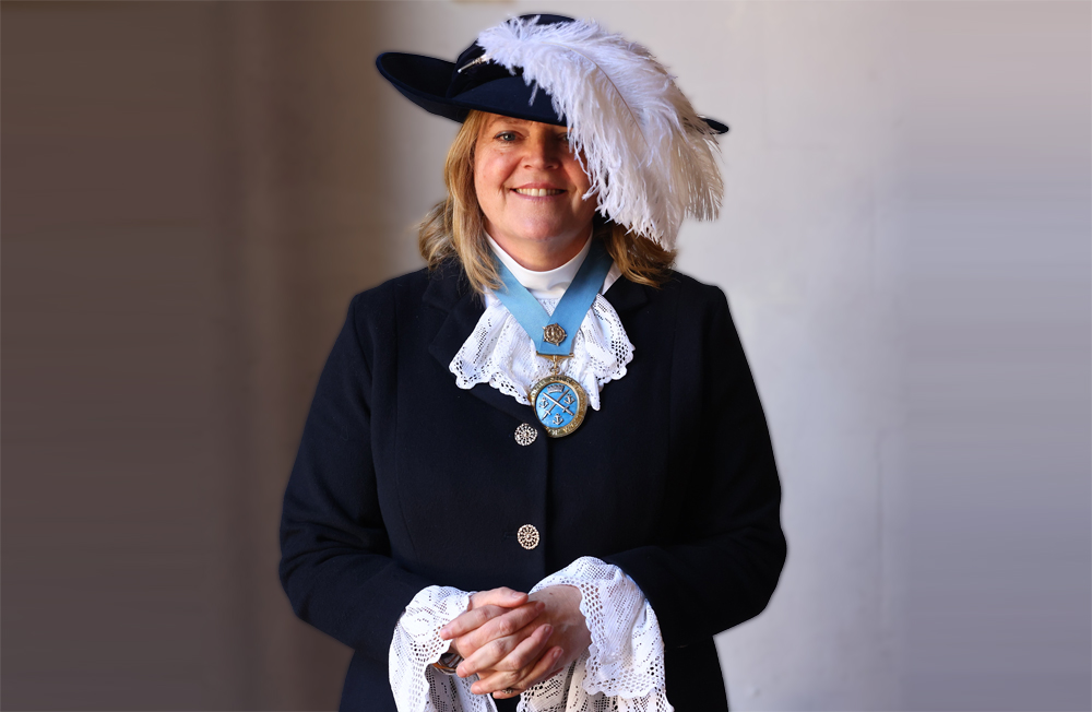 NEW HIGH SHERIFF JACQUELINE GAZZARD SWORN IN AT NEWPORT SERVICE