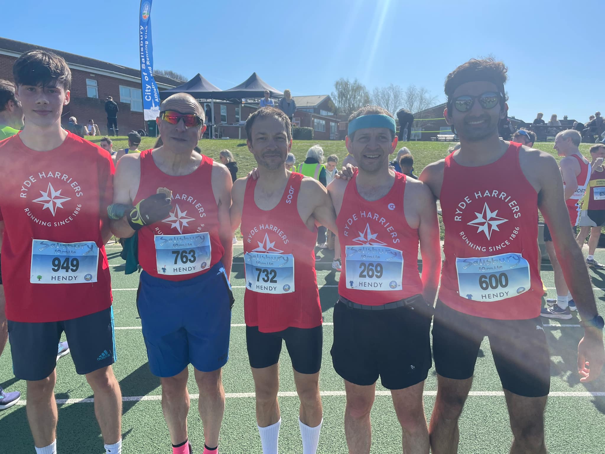 RYDE HARRIERS IMPRESS AT SALISBURY 10-MILE ROAD RACE