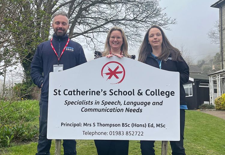 PADDLEBOARDS AMONG PRIZES IN HOWDEN NEWPORT RAFFLE FOR ST CATHERINE’S SCHOOL