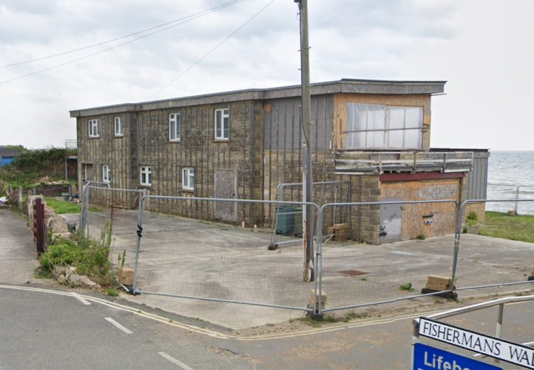 COMMUNITY JUBILANT AS NEW SEASIDE CAFE WILL BE BUILT IN BEMBRIDGE