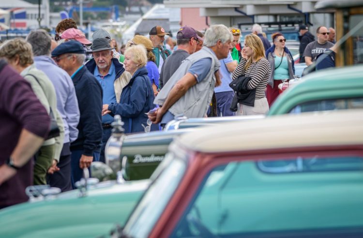 COWES CLASSIC DAY TO SHOWCASE VINTAGE CARS, HISTORIC BOATS AND SPITFIRE FLYPAST