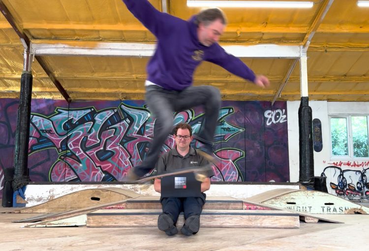 WIGHT COMPUTERS BACK ISLE OF WIGHT SKATE CLUB WITH £1,000 DONATION