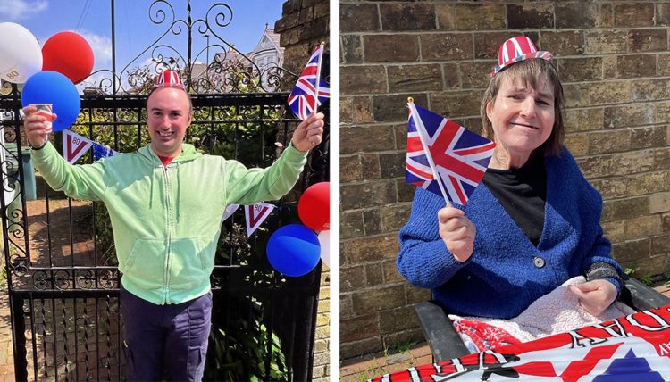 GARDEN PARTY BRINGS COMMUNITY SPIRIT TO RYDE FOR VE DAY