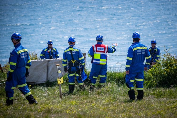MYSTERY OBJECT SPARKS FULL COASTGUARD RESPONSE AT CULVER CLIFF