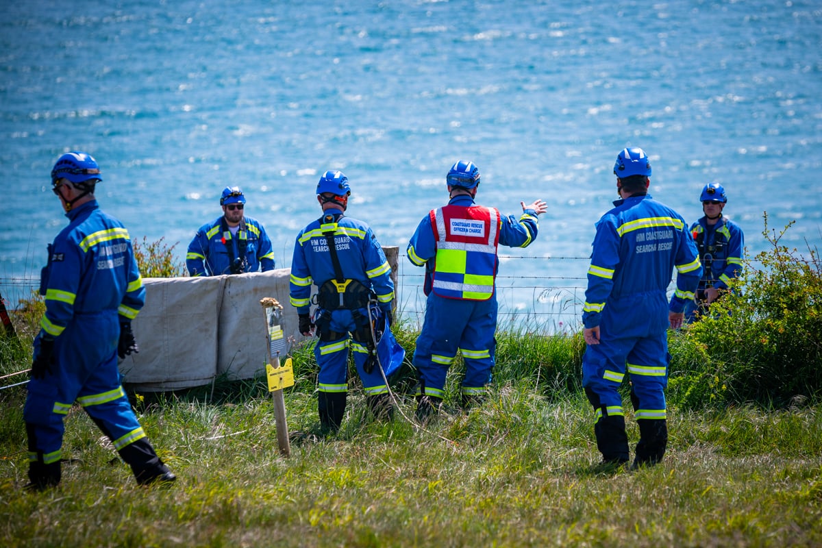MYSTERY OBJECT SPARKS FULL COASTGUARD RESPONSE AT CULVER CLIFF