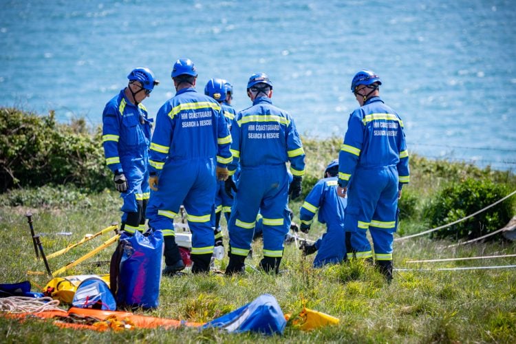 MYSTERY OBJECT SPARKS FULL COASTGUARD RESPONSE AT CULVER CLIFF