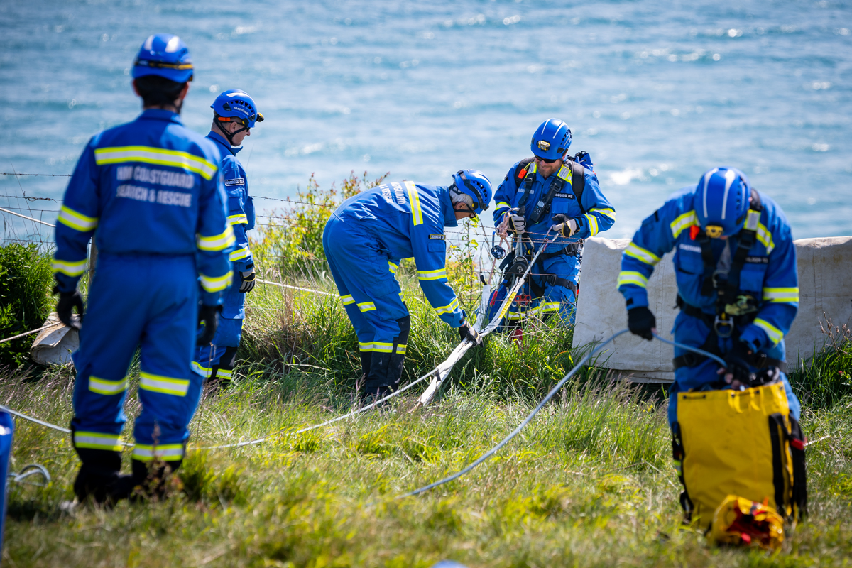 MYSTERY OBJECT SPARKS FULL COASTGUARD RESPONSE AT CULVER CLIFF