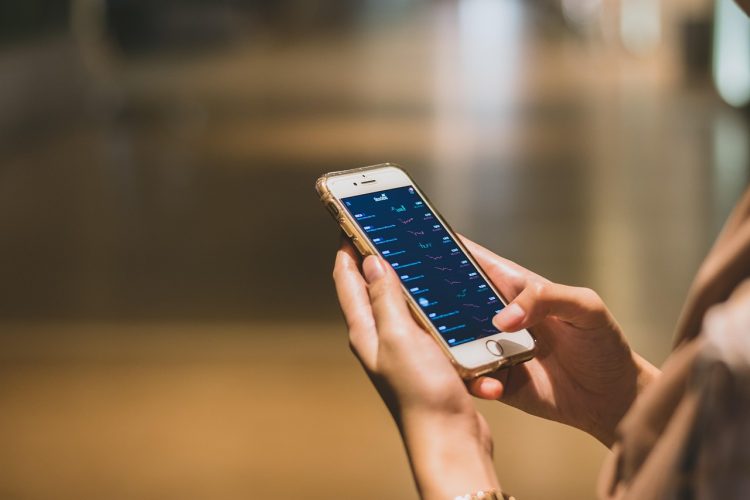 HOW DIGITAL PAYMENTS ARE CHANGING SPENDING HABITS ON THE ISLAND