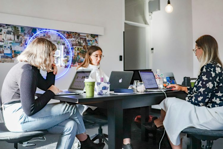THE ROLE OF TECH STARTUPS IN DRIVING ONLINE CASINO GROWTH