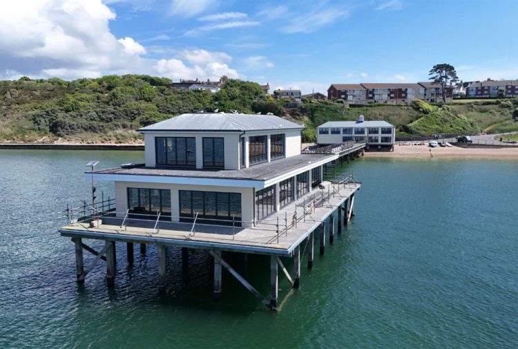 GRAND PLANS FOR TOTLAND PIER UNRAVEL AS ENTIRE SITE GOES ON THE MARKET FOR £4MILLION