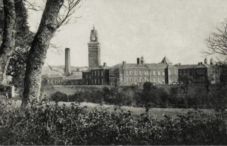 ISLE OF WIGHT HOSPITALS: WHITECROFT HOSPITAL – A HAVEN FOR TROUBLED SOULS SET IN BUCOLIC COUNTRYSIDE