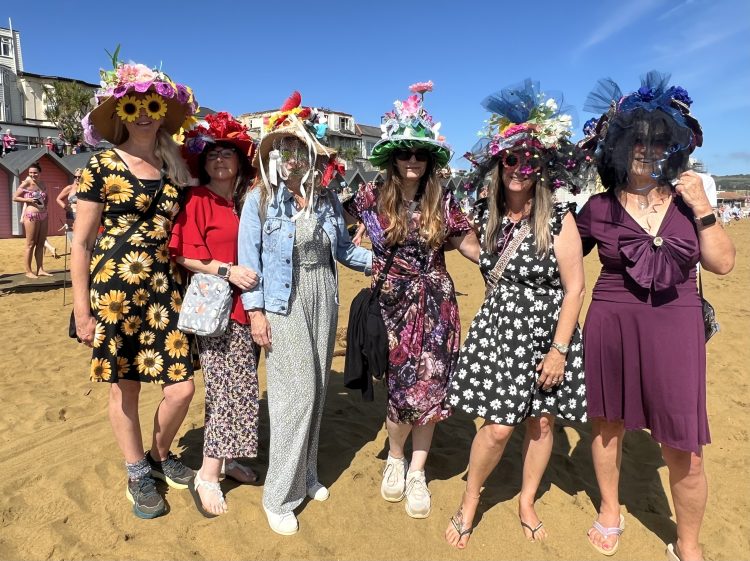 TIME TO MAKE YOUR REGATTA HAT AS SANDOWN’S HAT PARADE RETURNS THIS AUGUST