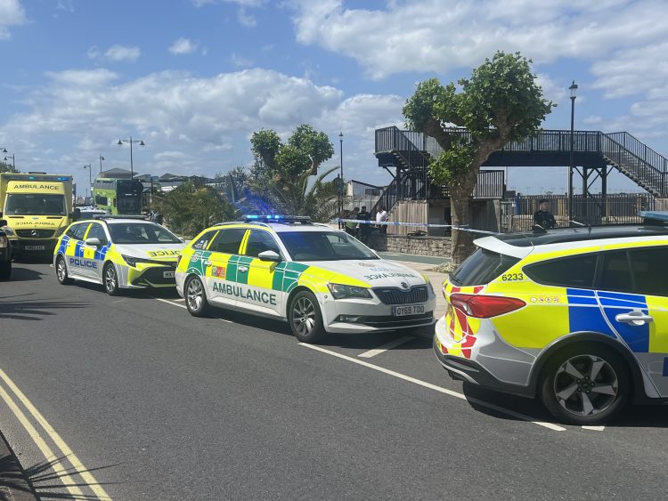CORDON UP AS MEDICS BATTLE LIFE-THREATENING EMERGENCY AT RYDE