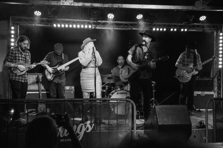 ISLE OF WIGHT BLUES ROCKERS KINDRED FOUND TO RELEASE NEW SINGLE ‘ADDICTED TO YOU’