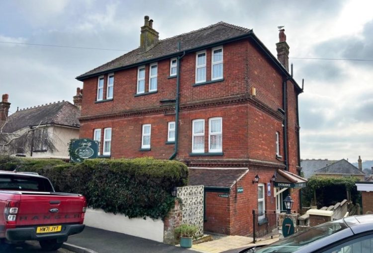 9-BED SHANKLIN HOTEL COULD BE TRANSFORMED INTO A RESIDENTIAL PROPERTY