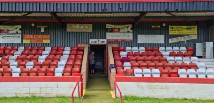 VICS AND YACHTSMEN TO FACE OFF IN WESSEX LEAGUE CUP ‘EL CLASICOWES’ DERBY