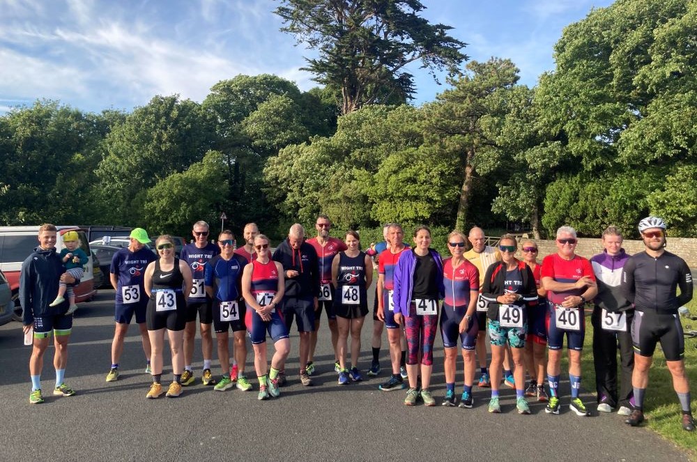 WIGHT TRI MEMBERS TAKE ON CHALLENGE OF CARISBROOKE DUATHLON