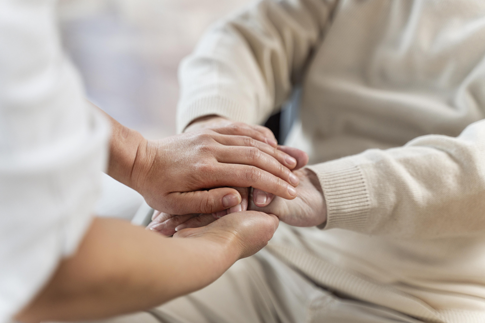 ISLE OF WIGHT COUNCIL RENEWS SUPPORT FOR DEMENTIA STRATEGY TO IMPROVE LOCAL LIVES