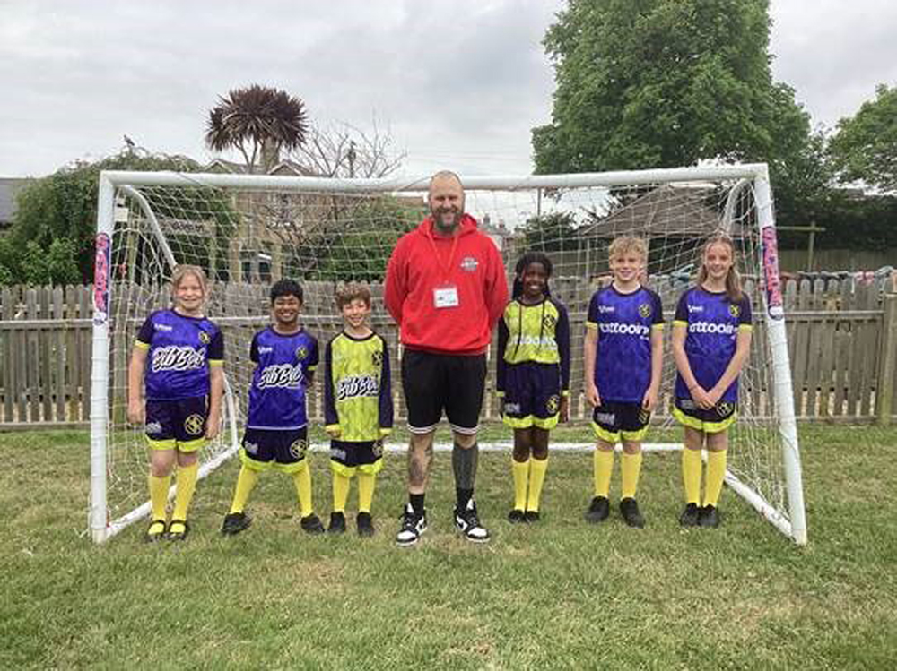 DOVER PARK PRIMARY SCORES WITH SPORTS KIT SPONSORSHIP
