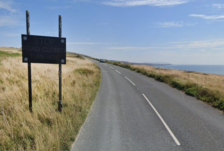 COUNCILLOR REVEALS MILITARY ROAD’S CLIFF WARNING SYSTEM FAILED OVER A DECADE AGO