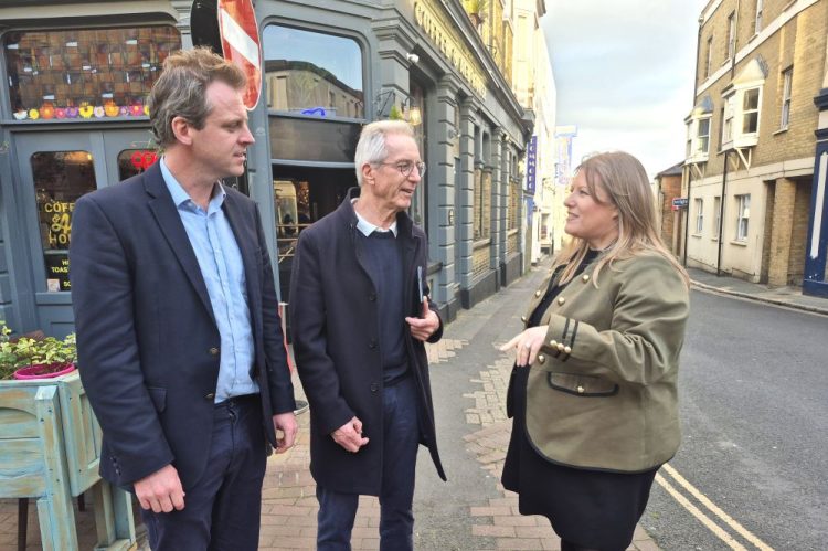 PUBLIC MEETING TO DISCUSS SHOPLIFTING AND COMMUNITY SAFETY IN RYDE AND EAST WIGHT