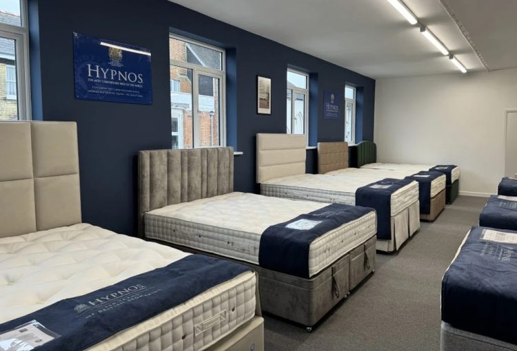 EXPERIENCE THE HYPNOS GALLERY – NOW AT SOLENT BEDS & FURNITURE IN NEWPORT