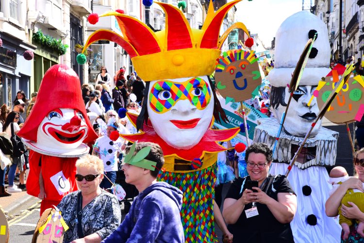 NEW CARNIVAL AWARDED LOTTERY FUNDING TO BRING CARNIVAL MAGIC ACROSS EAST WIGHT