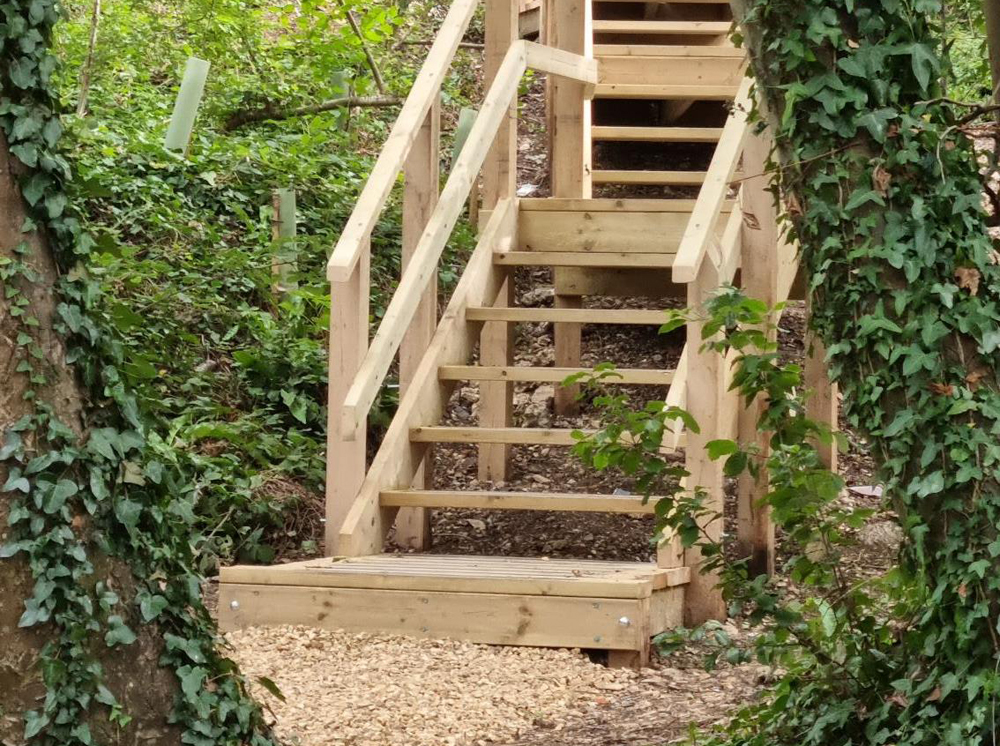 EARLY FINISH FOR COASTAL PATH UPGRADE AT GURNARD WOODLAND