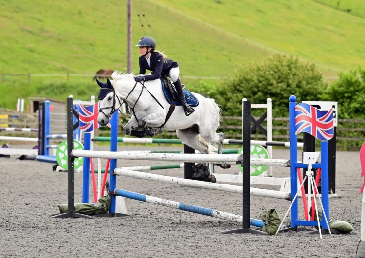 PRIORY RIDERS CELEBRATE FURTHER SUCCESS AT INTERSCHOOLS SHOWJUMPING