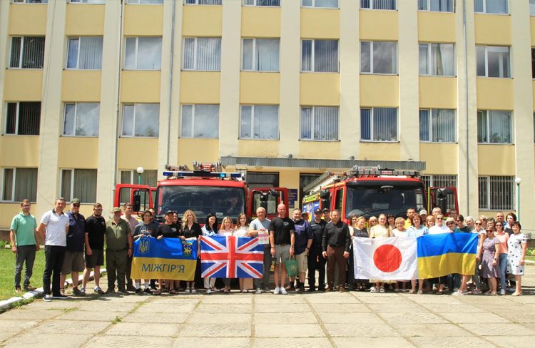 FORMER BEMBRIDGE FIRE ENGINE REDEPLOYED TO UKRAINE BY VOLUNTEERS ON 3,000-MILE MISSION