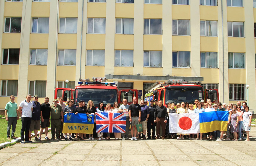 FORMER BEMBRIDGE FIRE ENGINE REDEPLOYED TO UKRAINE BY VOLUNTEERS ON 3,000-MILE MISSION