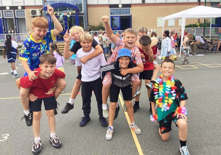 DOVER PARK PRIMARY CELEBRATES END OF TERM WITH MINI MUSIC FESTIVAL