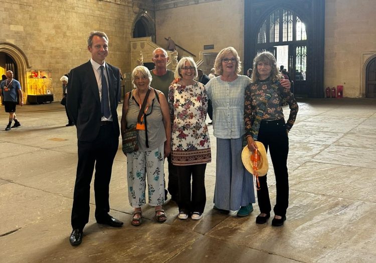 ISLE OF WIGHT GREENPEACE MEMBERS LOBBY MP AT WESTMINSTER OVER CLIMATE ACTION