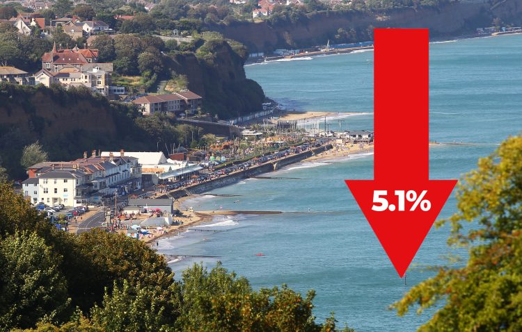 TOURISM SLUMP CONTINUES AS FERRY WOES AND FAMILY DECLINE HIT ISLE OF WIGHT