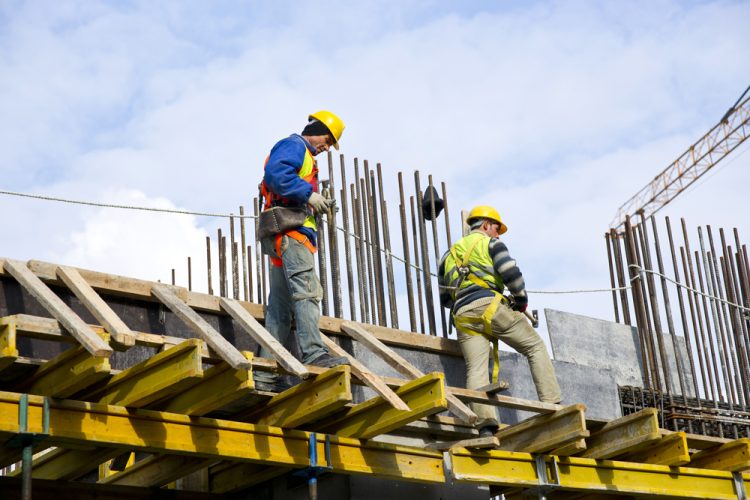 HOW DOES TECHNOLOGY PREPARE WORKERS FOR CONSTRUCTION SITES?