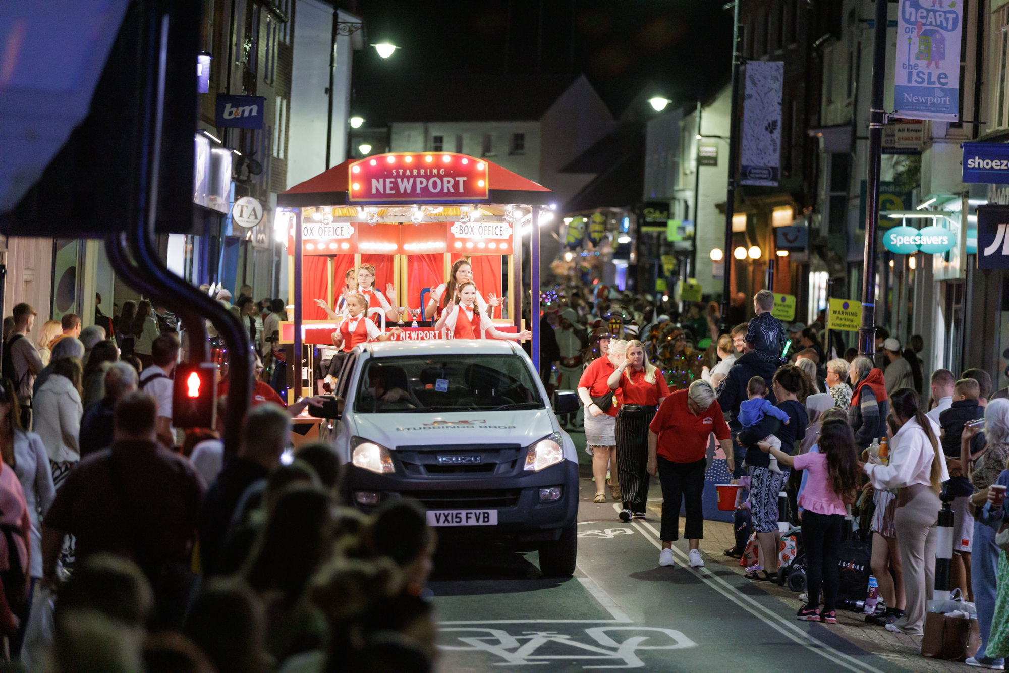 NEWPORT’S ILLUMINATED CARNIVAL LIGHTS UP THE NIGHT WITH COLOURFUL CELEBRATION