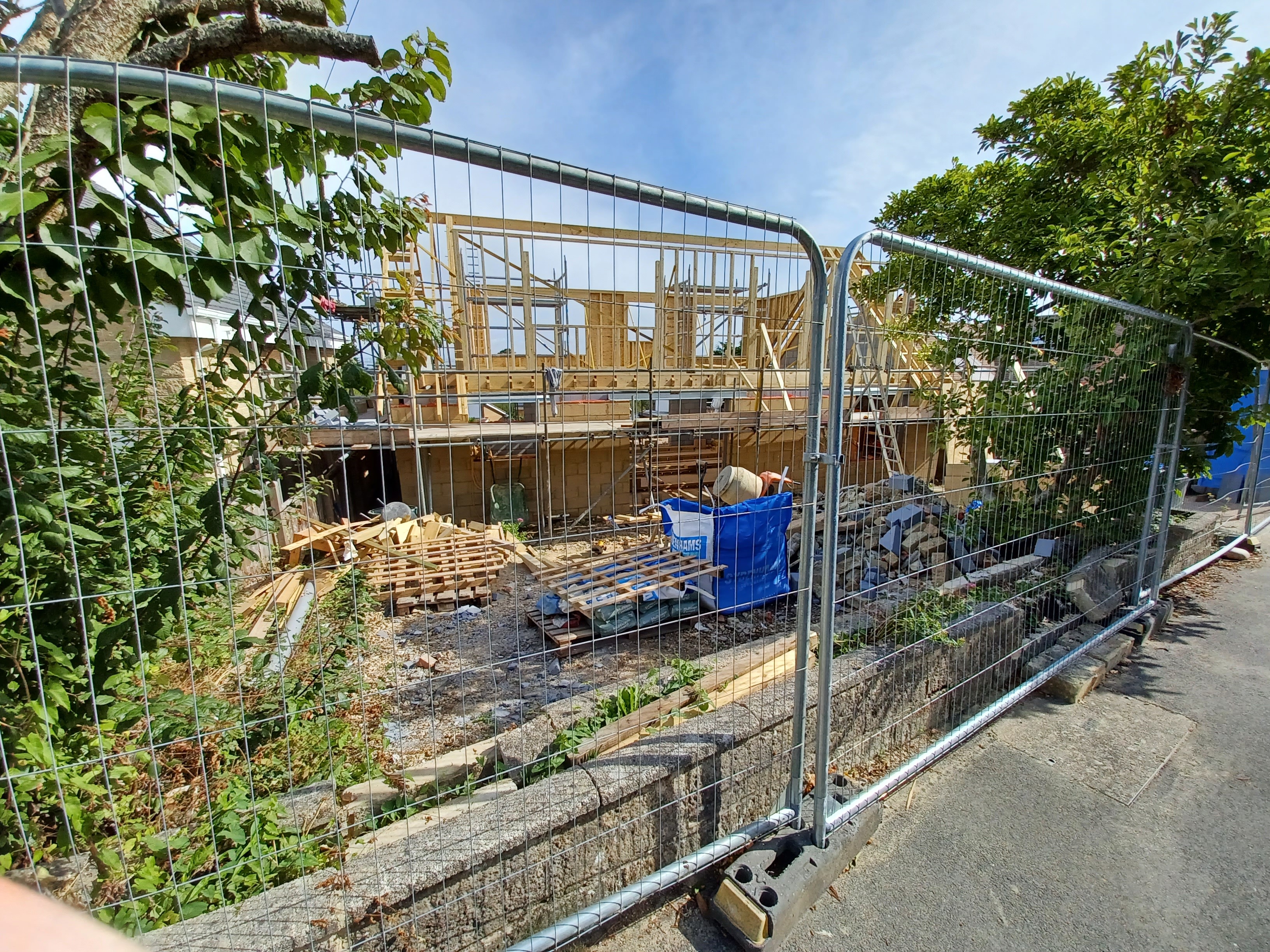 DEVELOPER CRITICISED FOR ‘MISLEADING’ APPLICATION AFTER SEAVIEW HOME DEMOLISHED