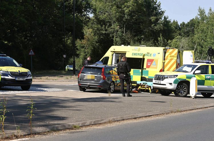 UPDATED: CAR AND CYCLIST COLLIDE ON ROUNDABOUT IN RYDE – AIR AMBULANCE SCRAMBLED