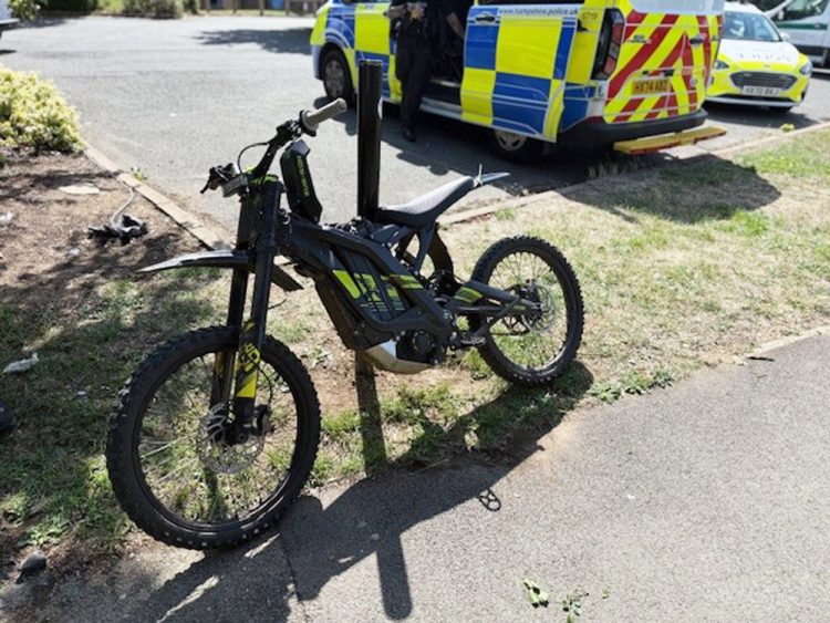 POLICE SEIZE ELECTRIC MOTORBIKES AND ARREST RIDERS AFTER INCIDENT AT SEACLOSE PARK