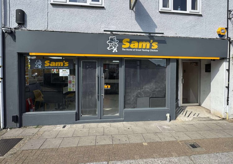 SAM’S CHICKEN SET TO MAKE ISLE OF WIGHT RETURN IN NEWPORT