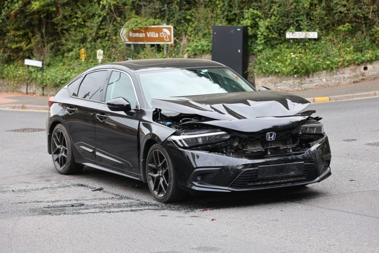 UPDATED: CROSSROADS CRASH CAUSES TRAFFIC CHAOS THROUGH BRADING