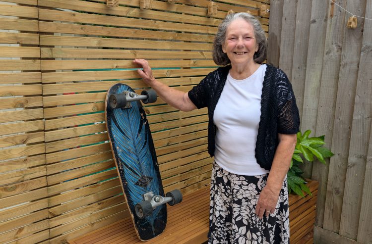 £500 DONATION FROM PARISH CHAIR BOOSTS FRESHWATER SKATEPARK CAMPAIGN