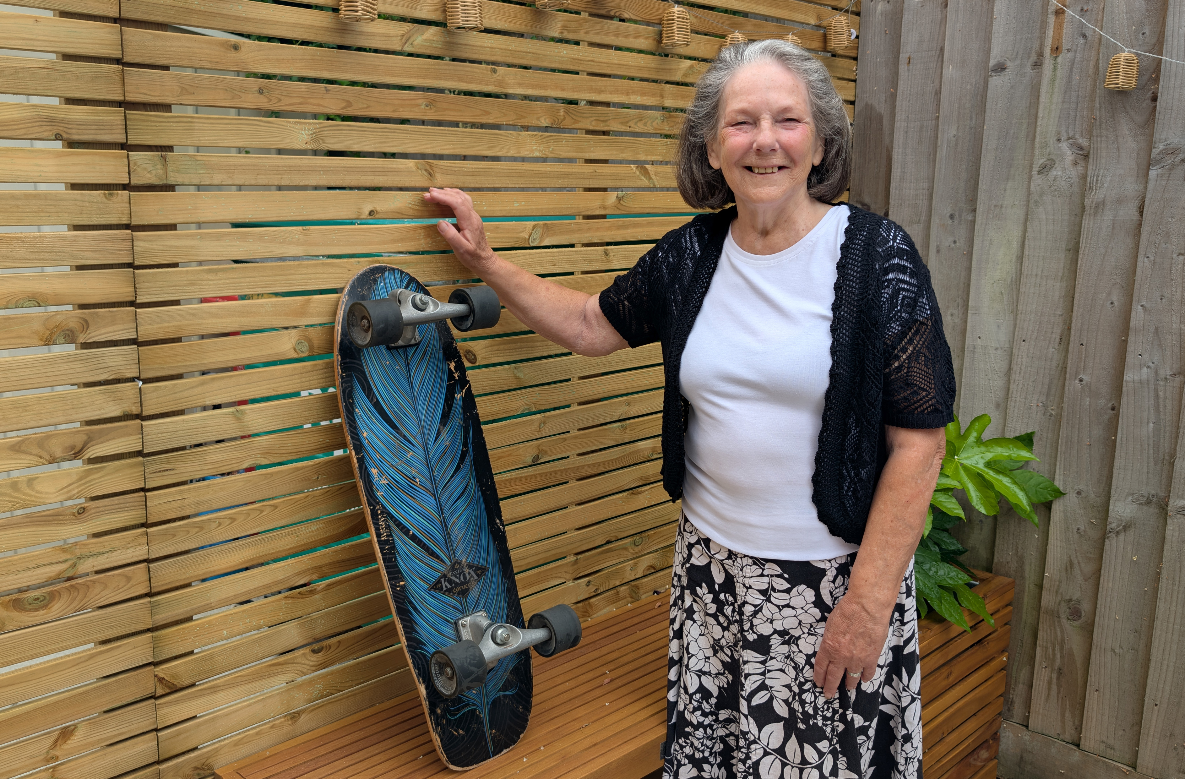 £500 DONATION FROM PARISH CHAIR BOOSTS FRESHWATER SKATEPARK CAMPAIGN